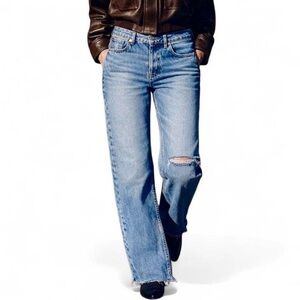 ZARA 90s Style High-Waisted Wide Leg Ripped Jeans {US 4}